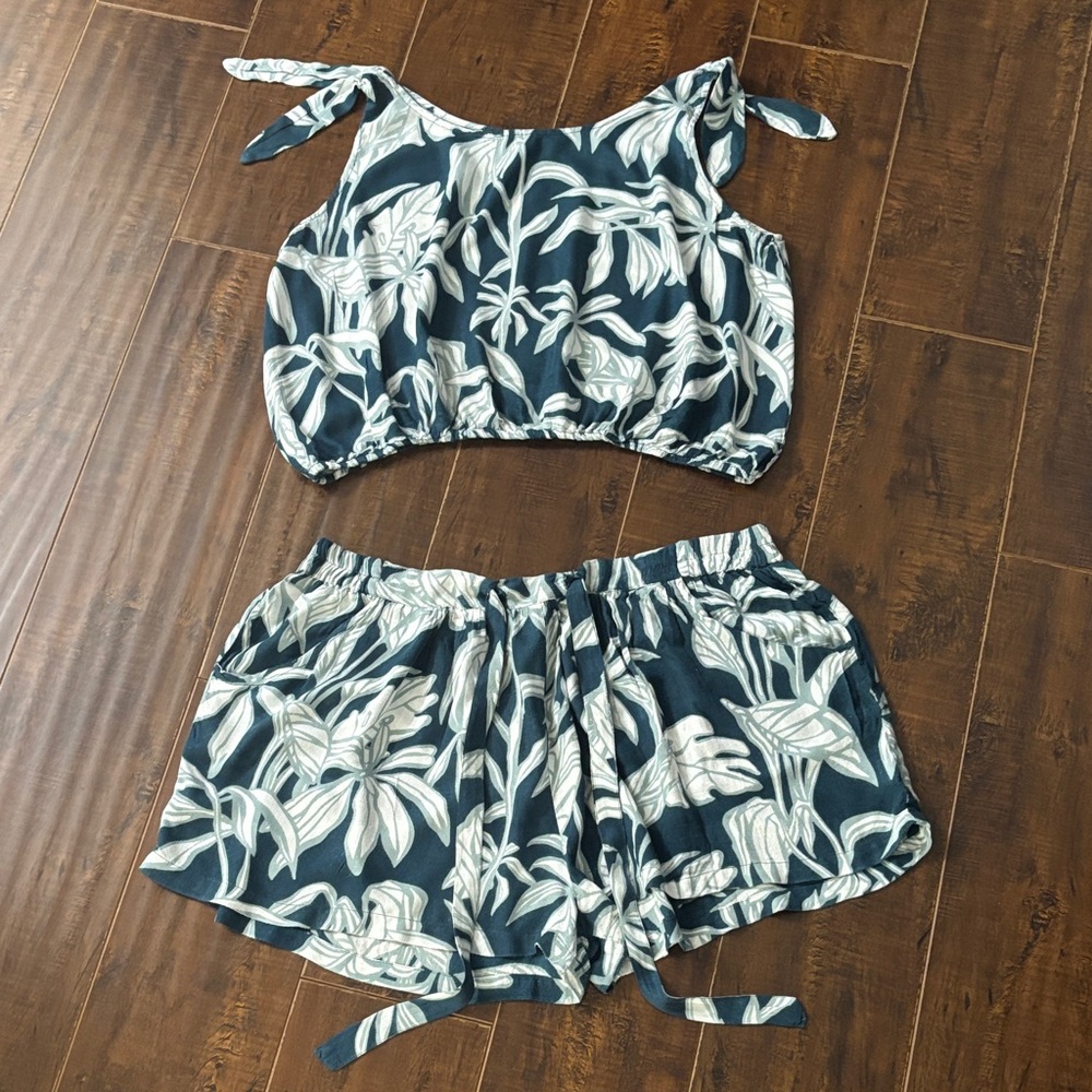 Blue Island Tropical Leaf Pattern Set | Size XL | Deep Teal/Turquoise Color